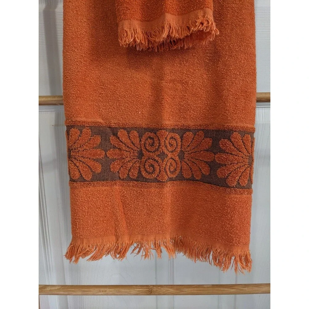 Vintage 70's Cannon Monticello Burnt Orange Sculpted Fringed Bath Towel Set of 3